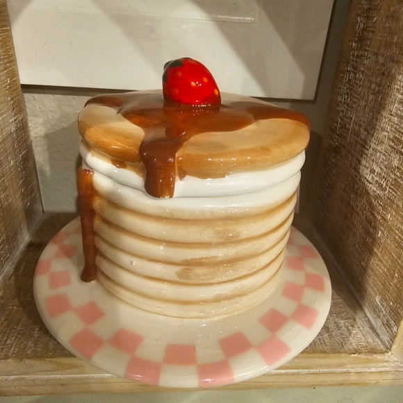 Urban Outfitters inspired Stacked Pancake w/ Maple Syrup Scented Candle. - Picture 3 of 3